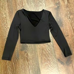 Long sleeve crop top